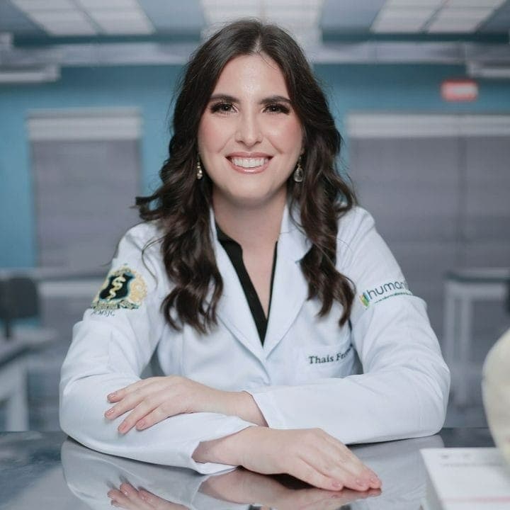 Thais Ferreira viralizou nas redes sociais ao compartilhar dívida com faculdade