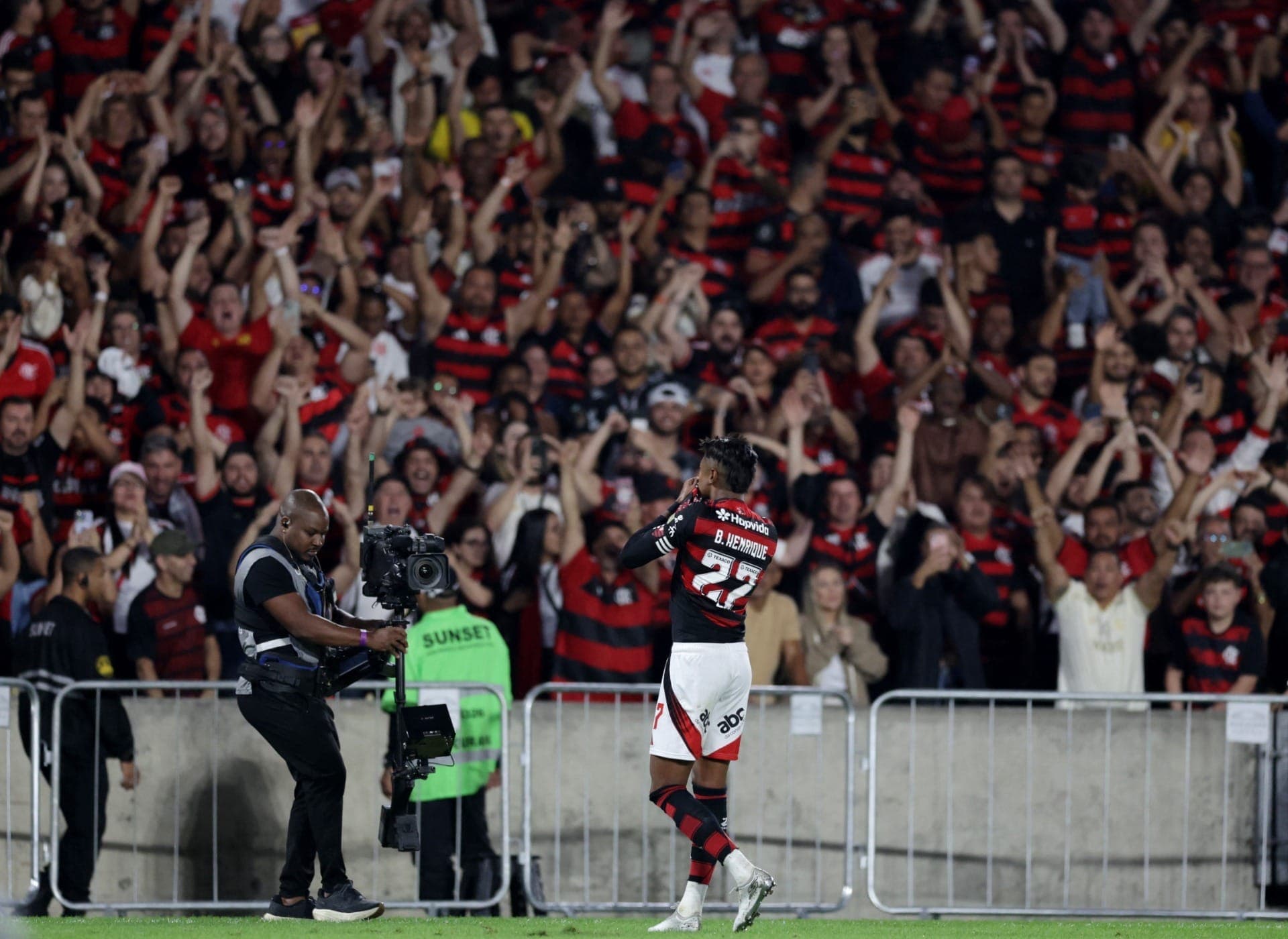 Bruno Henrique marcou para o Flamengo no Maracanã