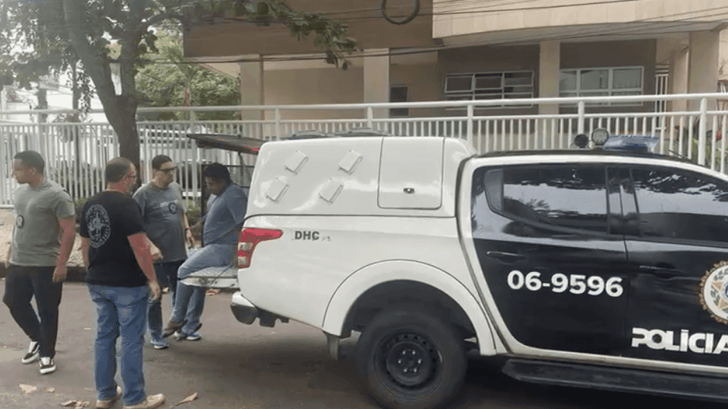 O preso estava foragido e foi encontrado após serviço de inteligência policial.