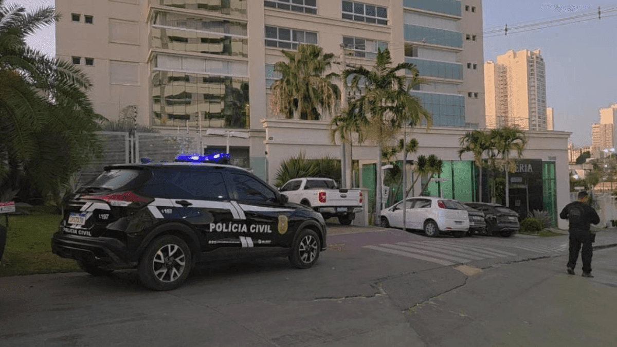 Biomédico é preso em operação que investiga falsificação de exames em laboratório do MT