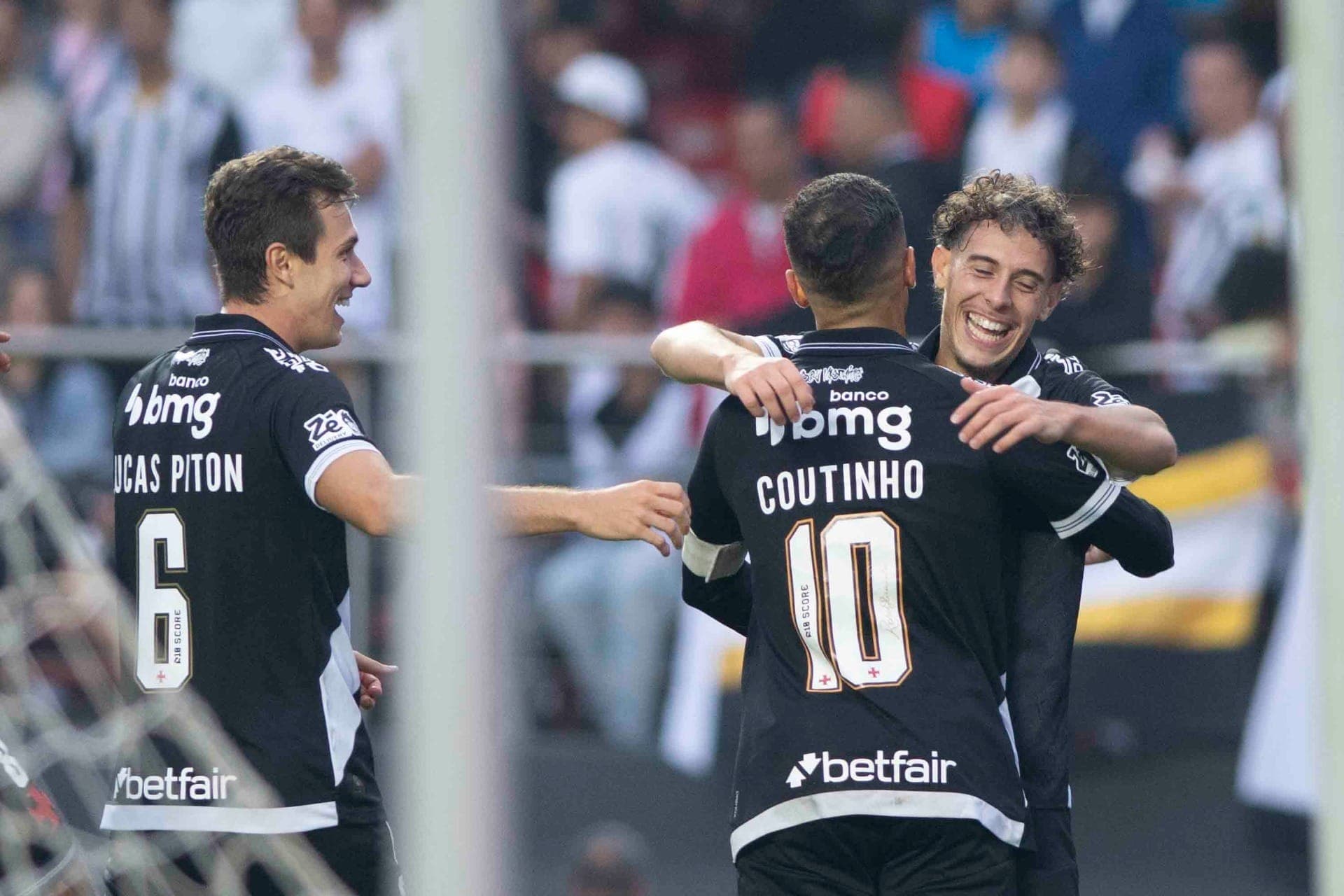 Vasco é "pai" do Botafogo