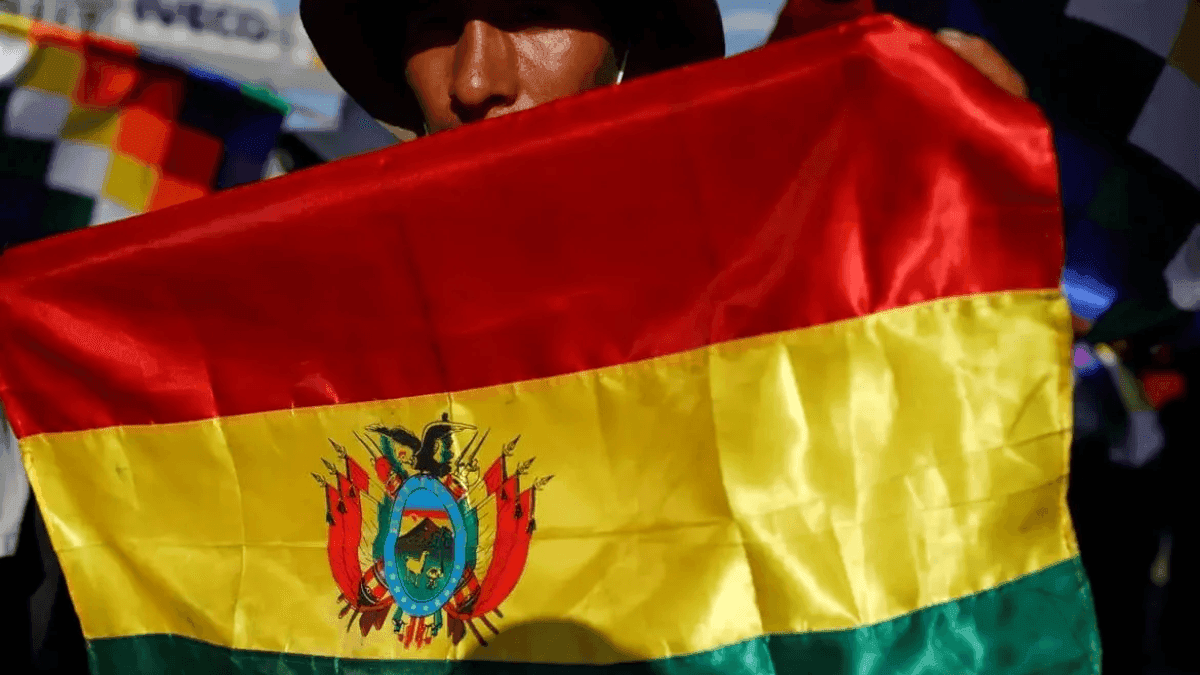 Enquanto Bolívia se prepara para 2º turno, esquerda fica fora do Congresso, indica projeção