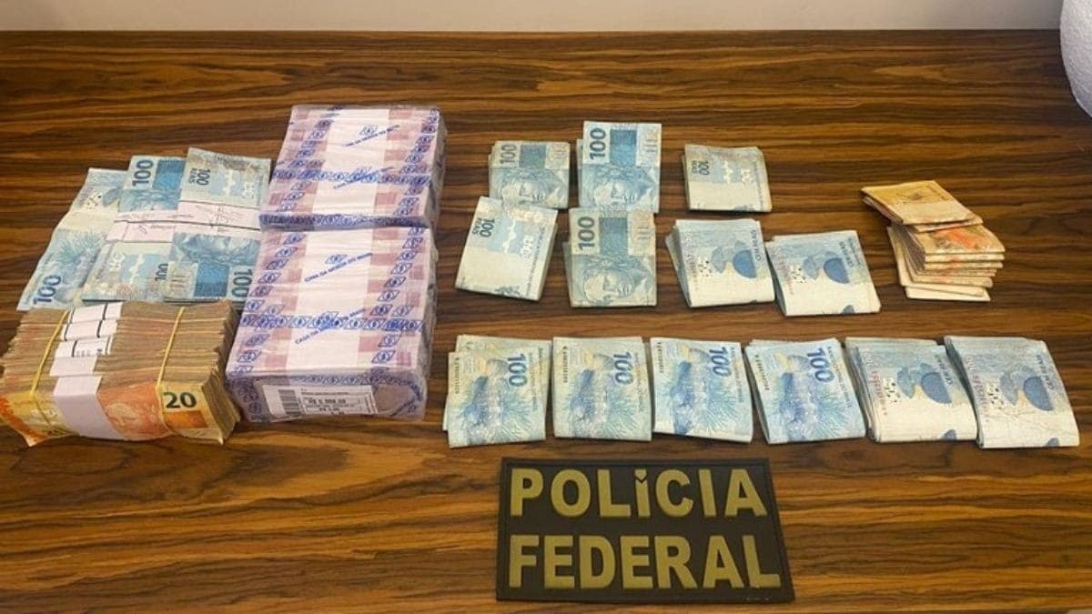 Polícia Federal faz operação contra desvio de R$ 50 milhões da educação