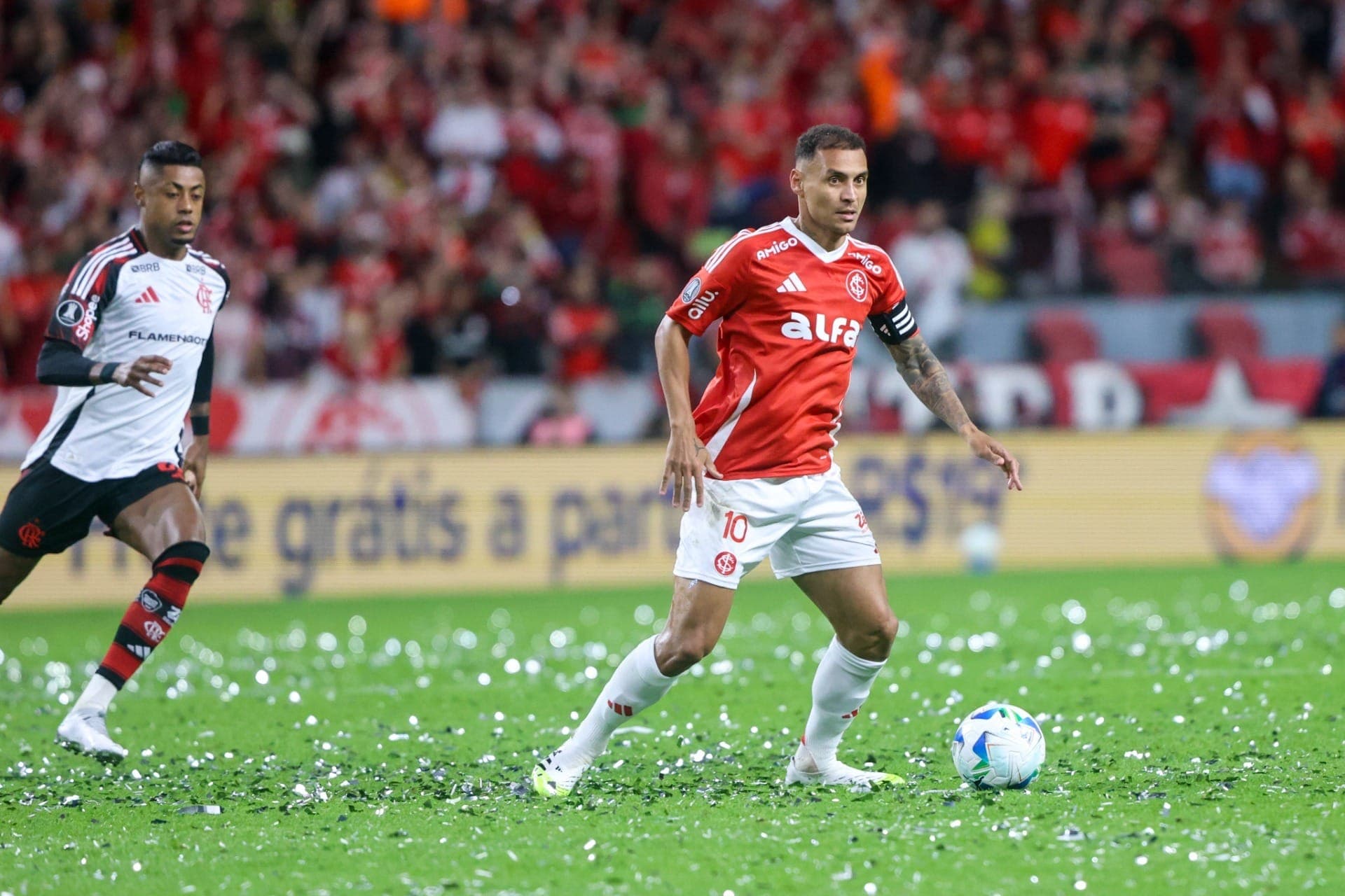 Alan Patrick no jogo contra o Flamengo