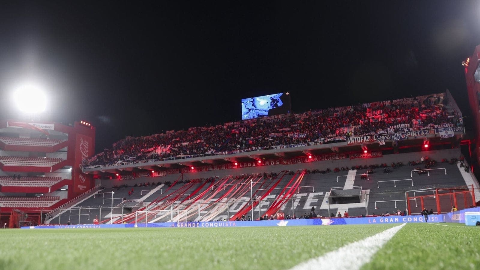 Torcida da Universidad de Chile no estádio Libertadores de América