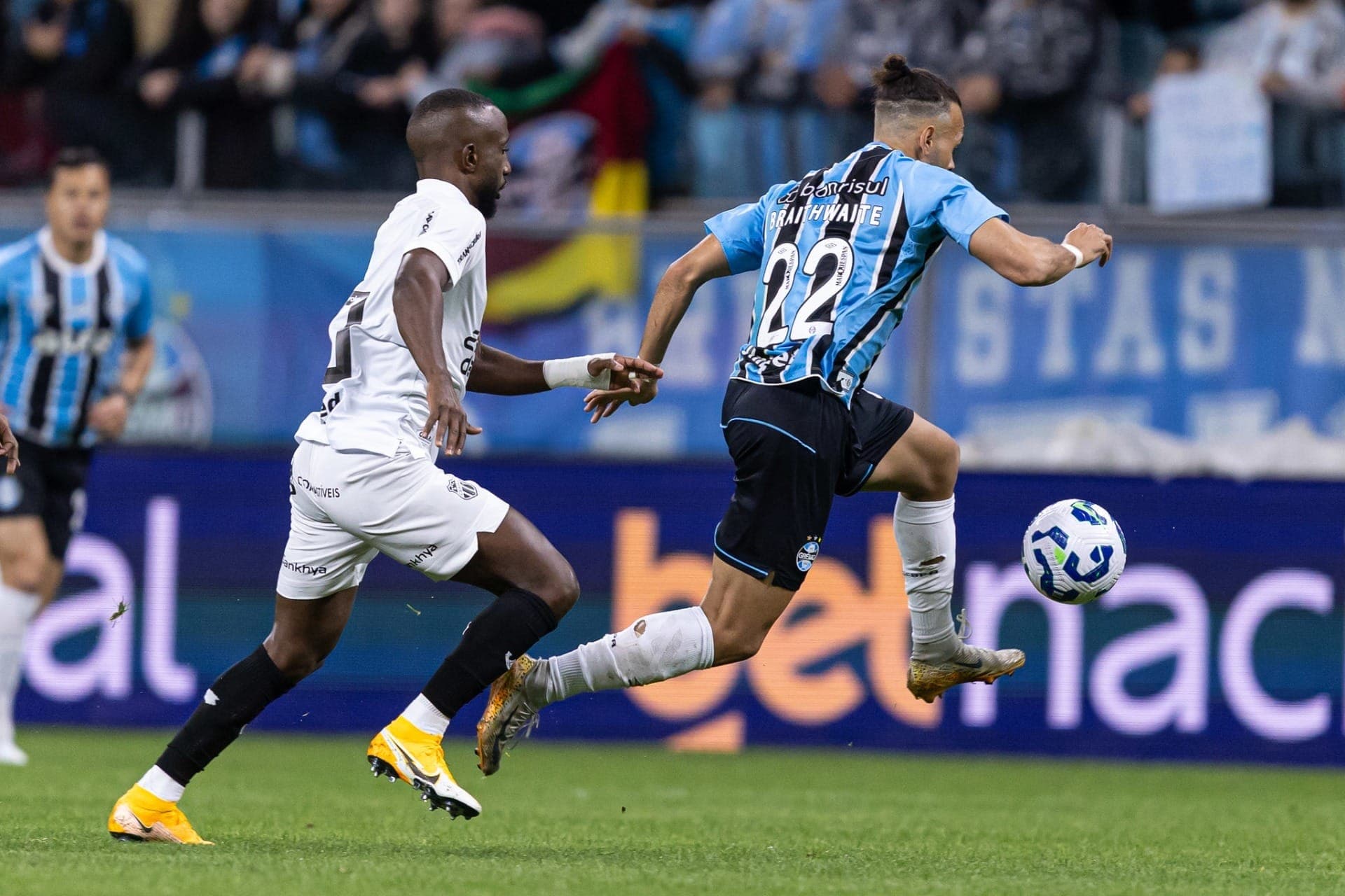 Braithwaite durante Grêmio x Ceará