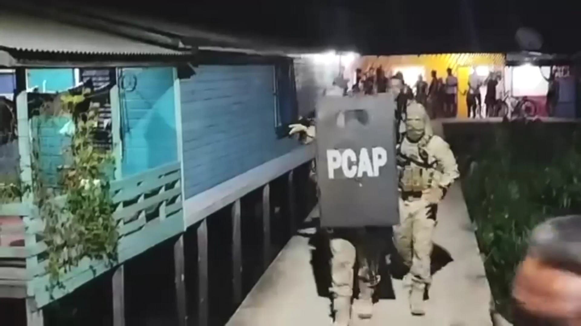 Homem mata policial dentro de delegacia no Amapá