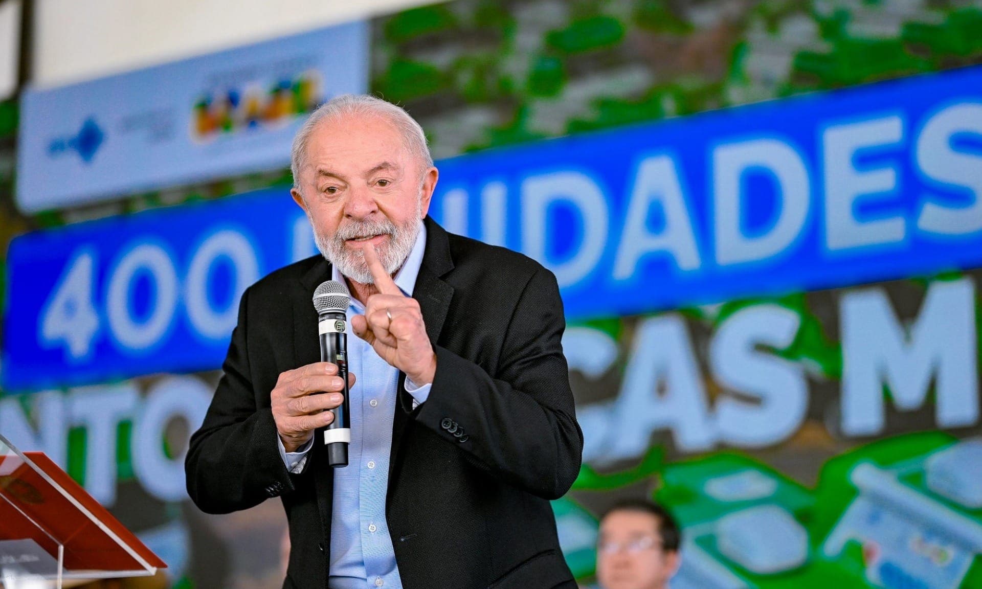 Aprovação de Lula sobe três pontos, diz Paraná Pesquisas