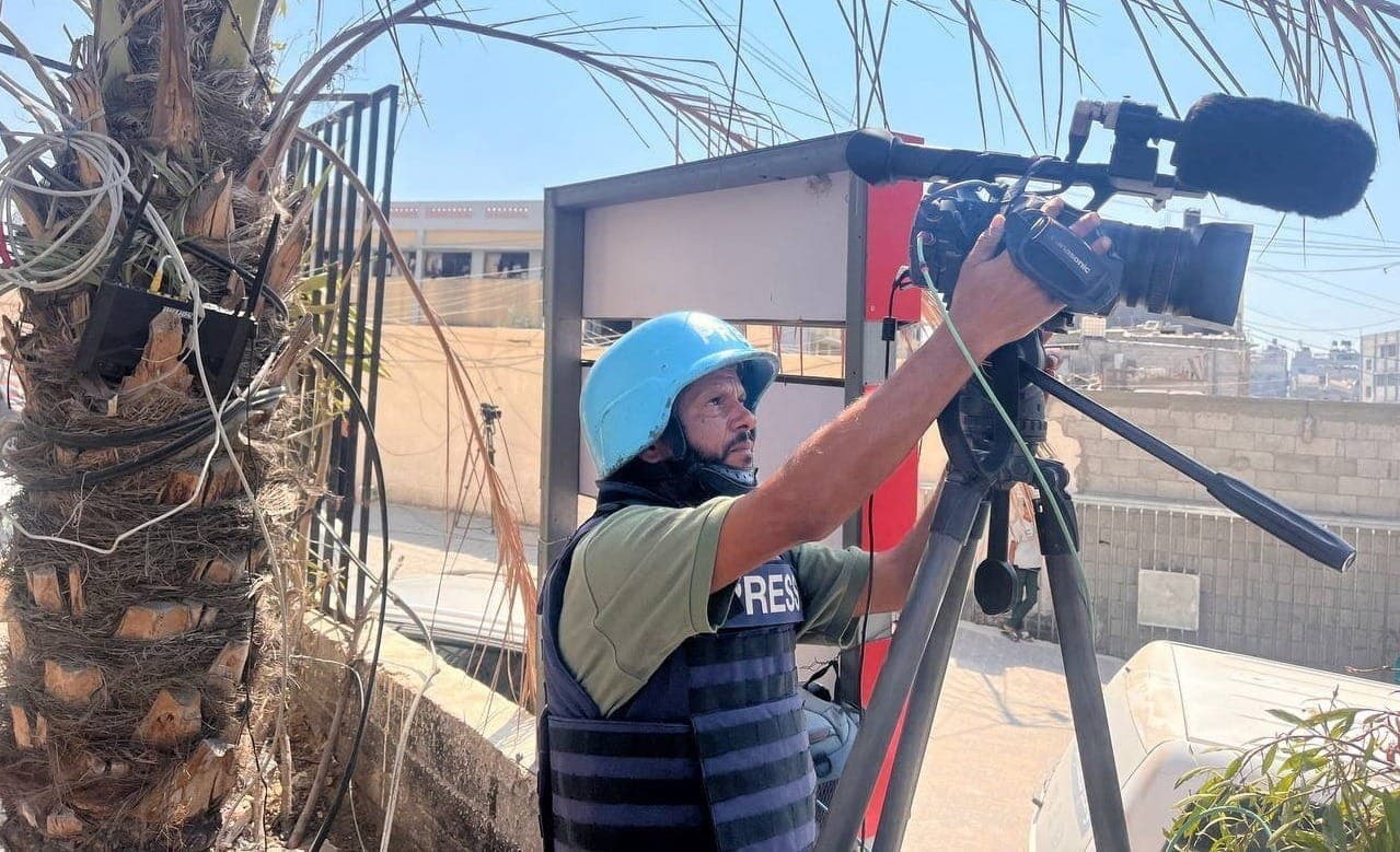 Jornalista Hussam al-Masri, da Reuters, estava no Hospital Nasser, em Gaza, quando começaram os bombardeios