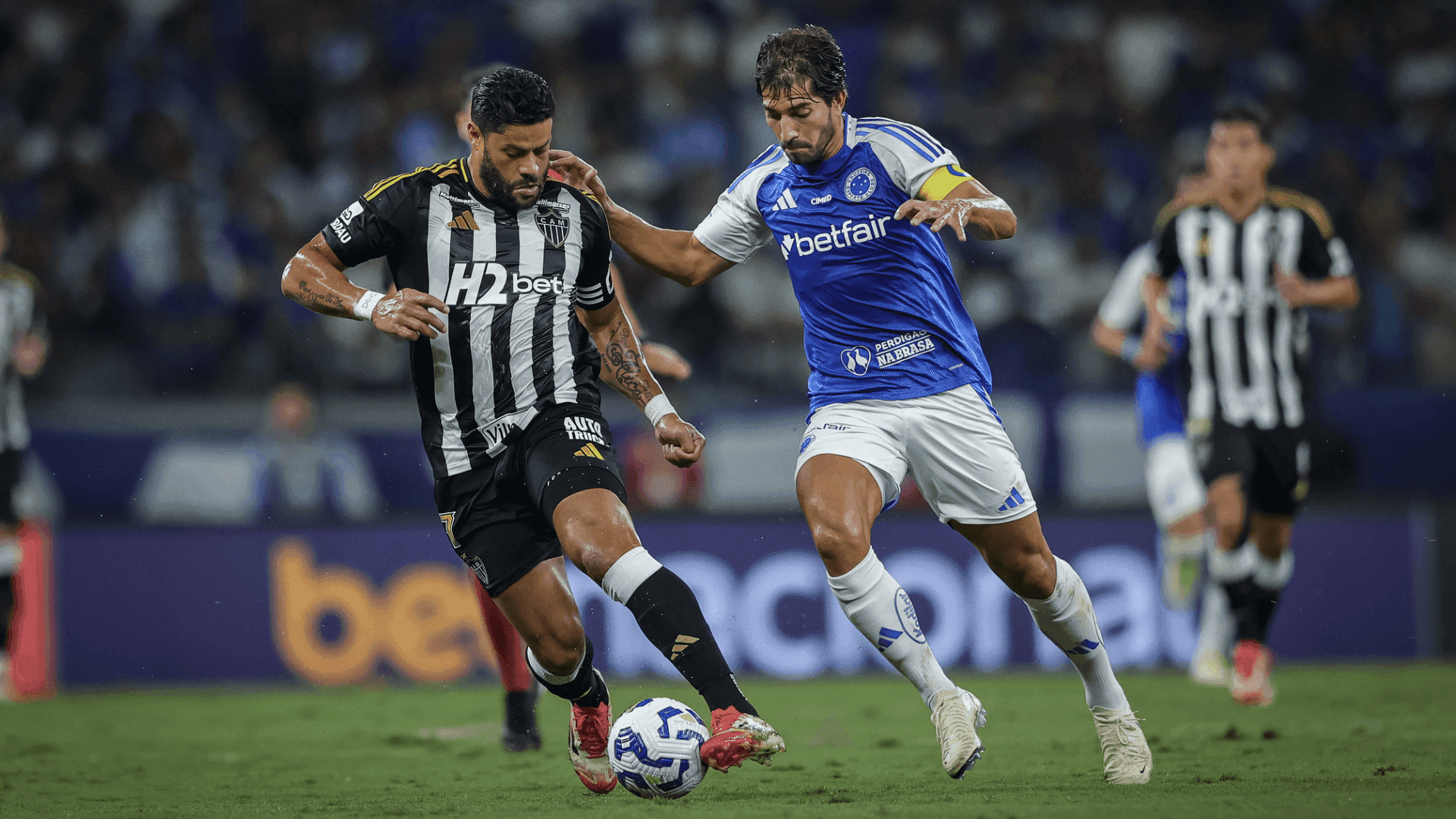 Clássico abre nova fase do mata-mata! Atlético-MG e Cruzeiro fazem nesta quarta (27), na Arena MRV, jogo de ida das quartas da Copa do Brasil. Quem larga na frente? Palpite já