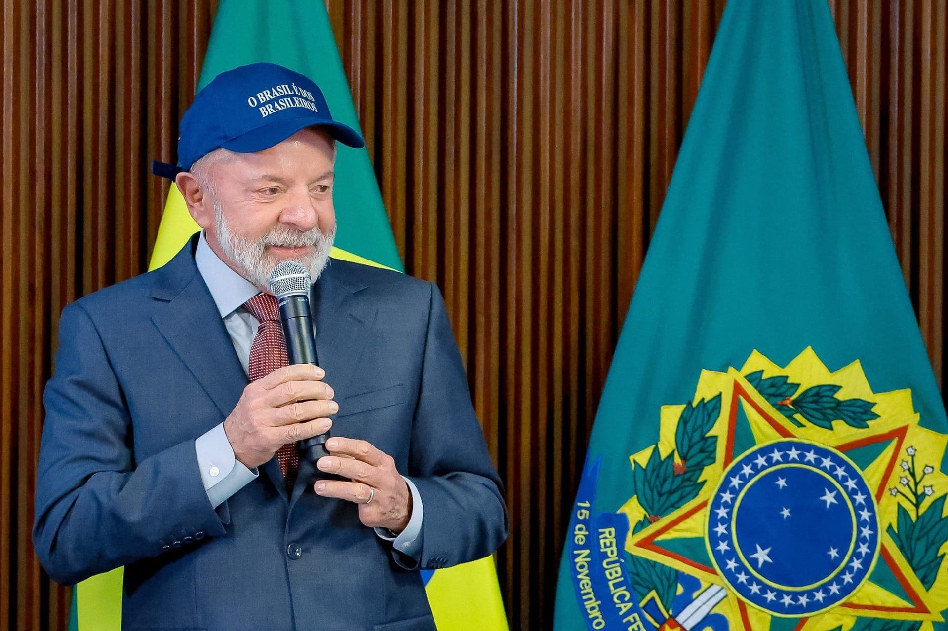 Lula dá encaminhamento a uso da lei de reciprocidade