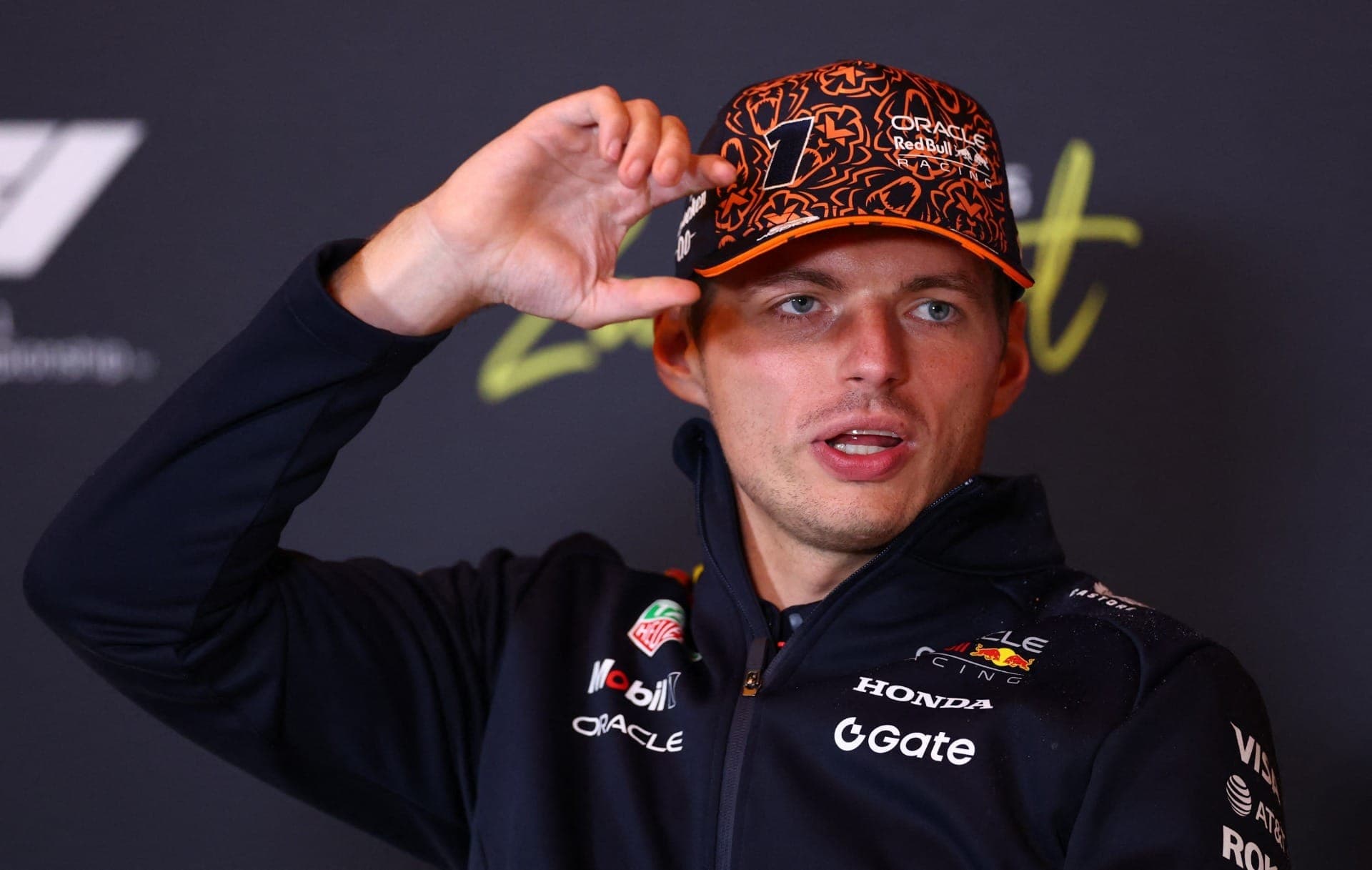 Vascaíno declarado, Verstappen comenta disputa pelo título do Brasileirão em live