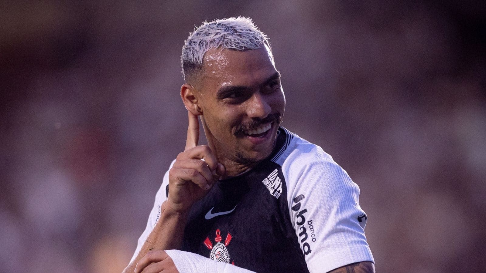 Matheuzinho, lateral-direito do Corinthians