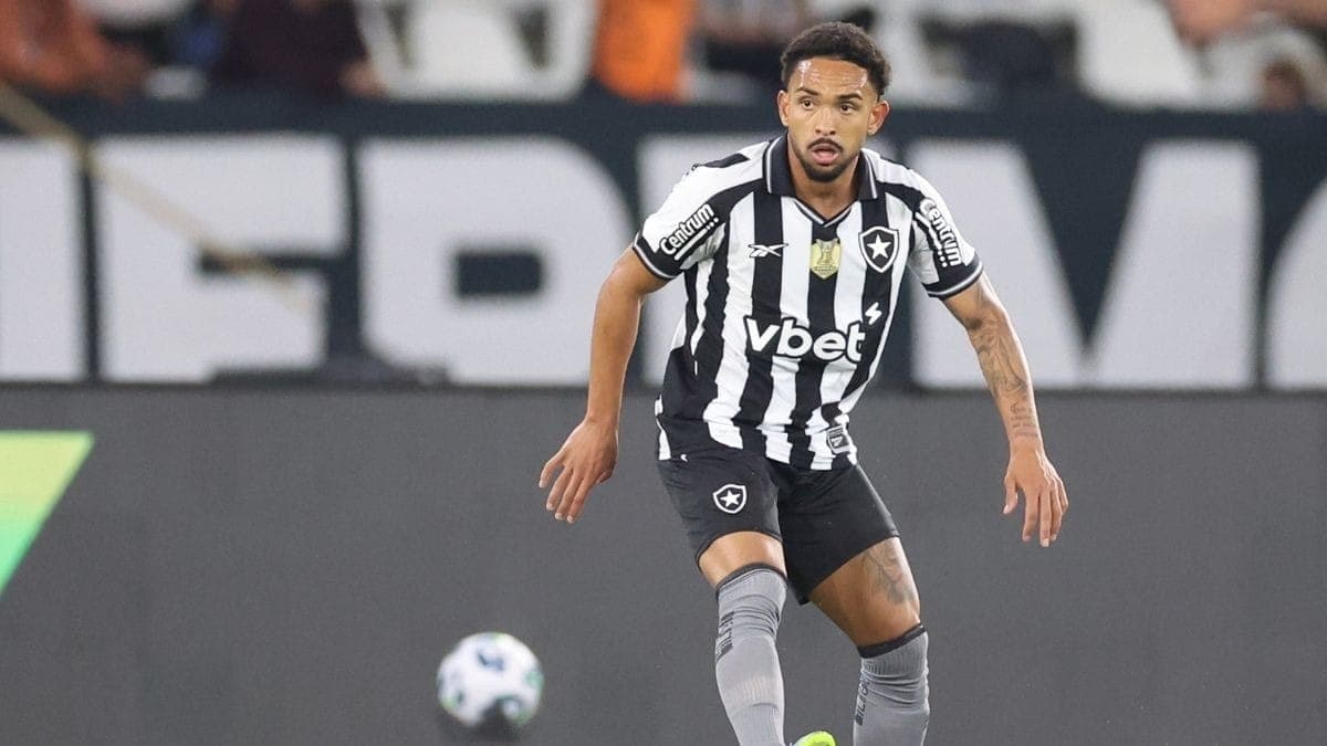 Vitinho é convocado por Ancelotti