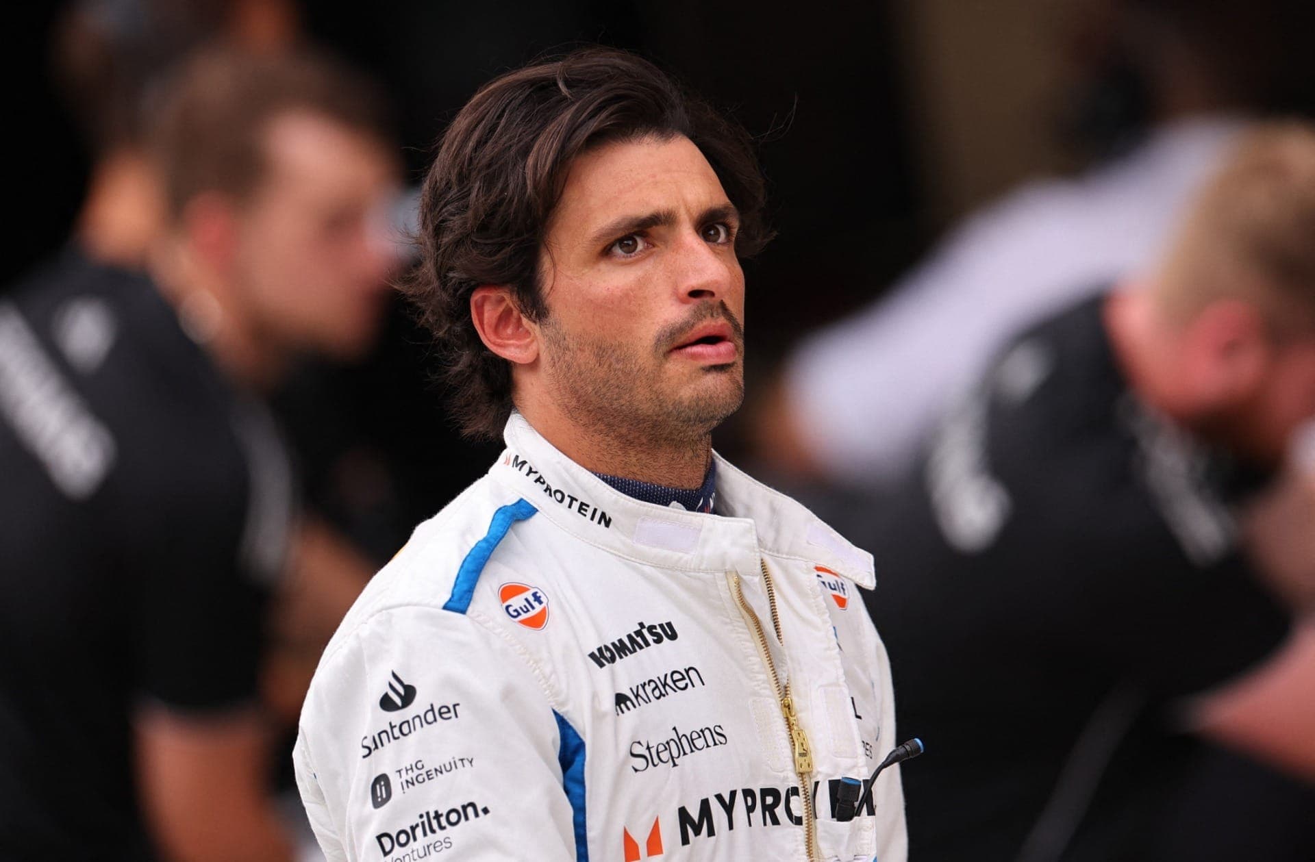 Sainz rebate punição e critica toque com Liam Lawson no GP da Holanda: "Eu sou a vítima"