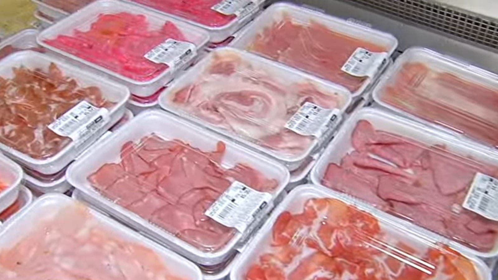Nutricionistas recomendam moderação no consumo de embutidos e preferência por fontes naturais de proteínas