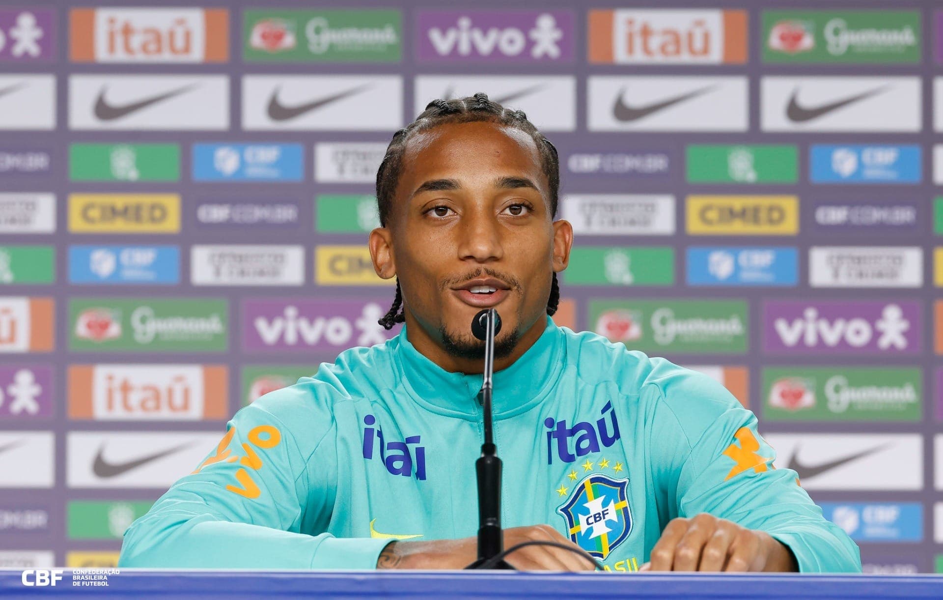 João Pedro, durante coletiva pela Seleção Brasileira
