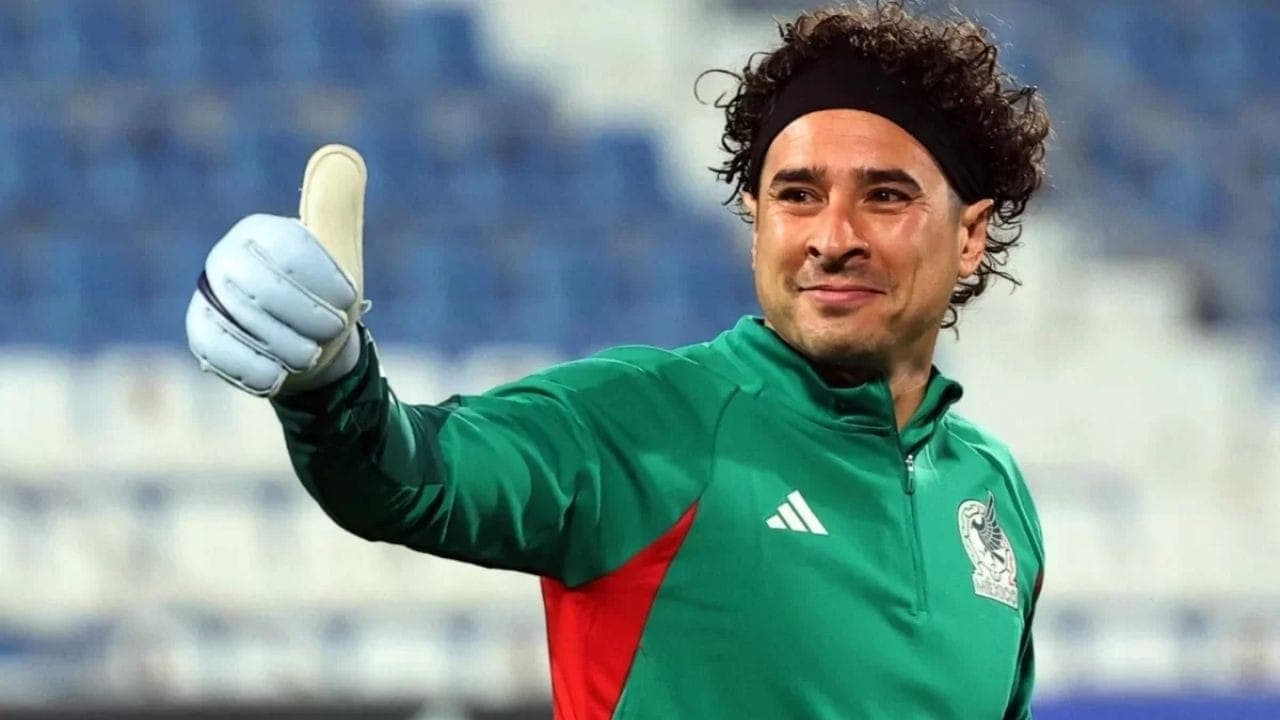 Goleiro sai para tomar café antes de assinar contrato, e nunca mais volta