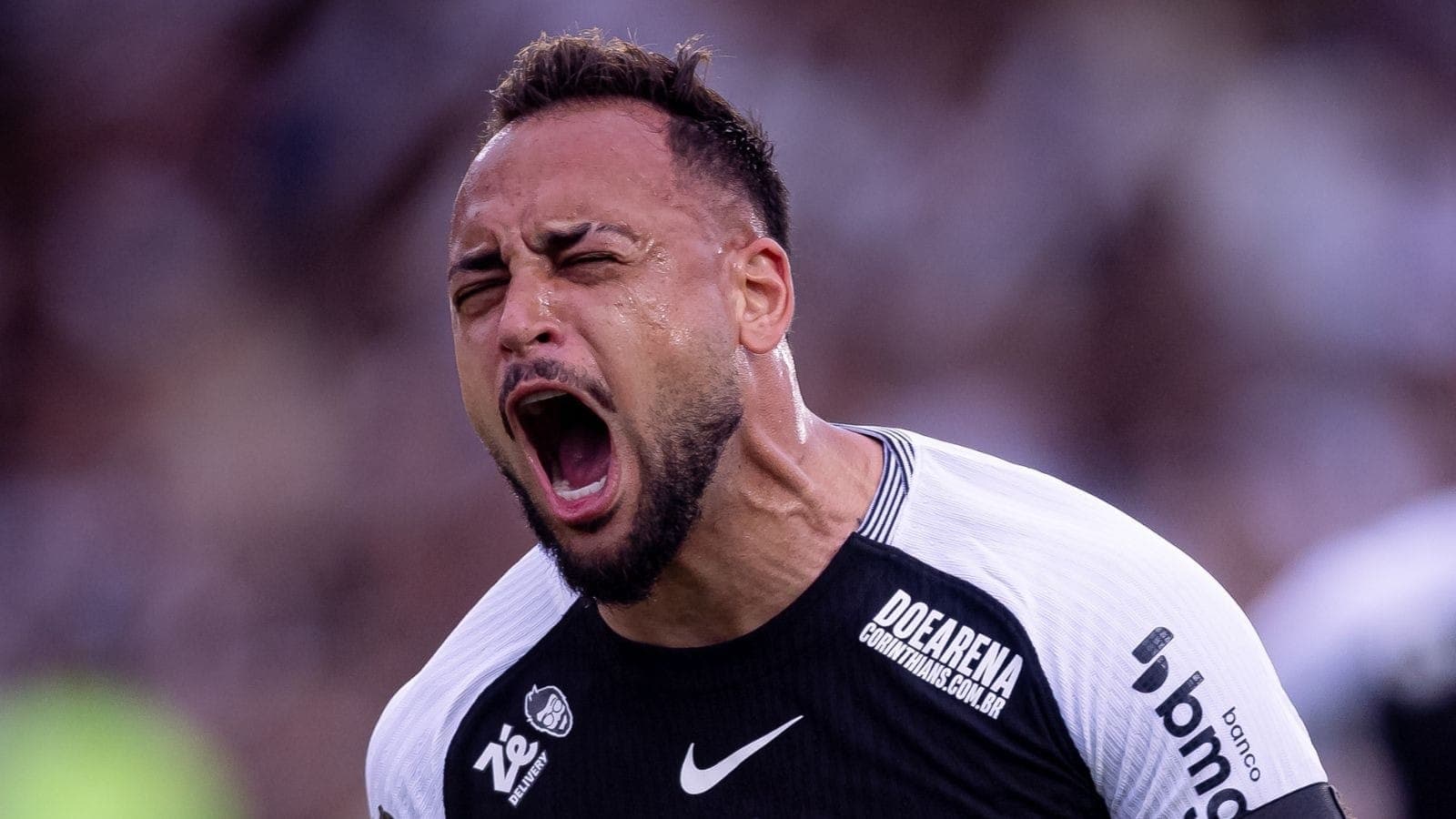 Maycon comemora gol do Corinthians contra o Vasco