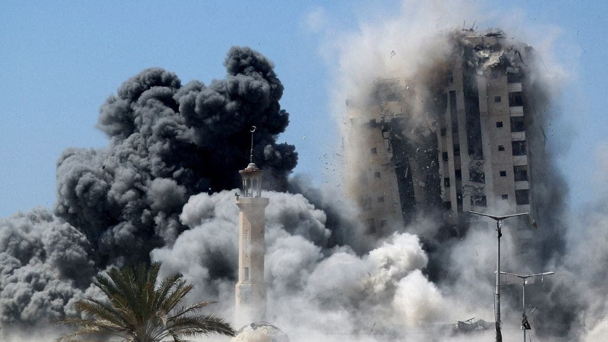Israel derruba arranha-céu de 14 andares na Cidade de Gaza