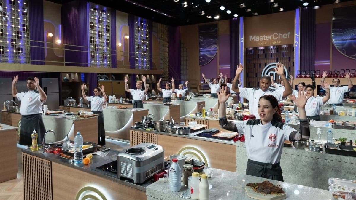 Participantes terminam primeira prova do MasterChef Confeitaria