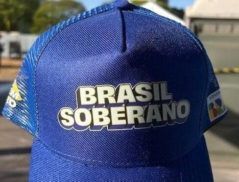 Boné Brasil Soberano foi distribuído ao público na Esplanada