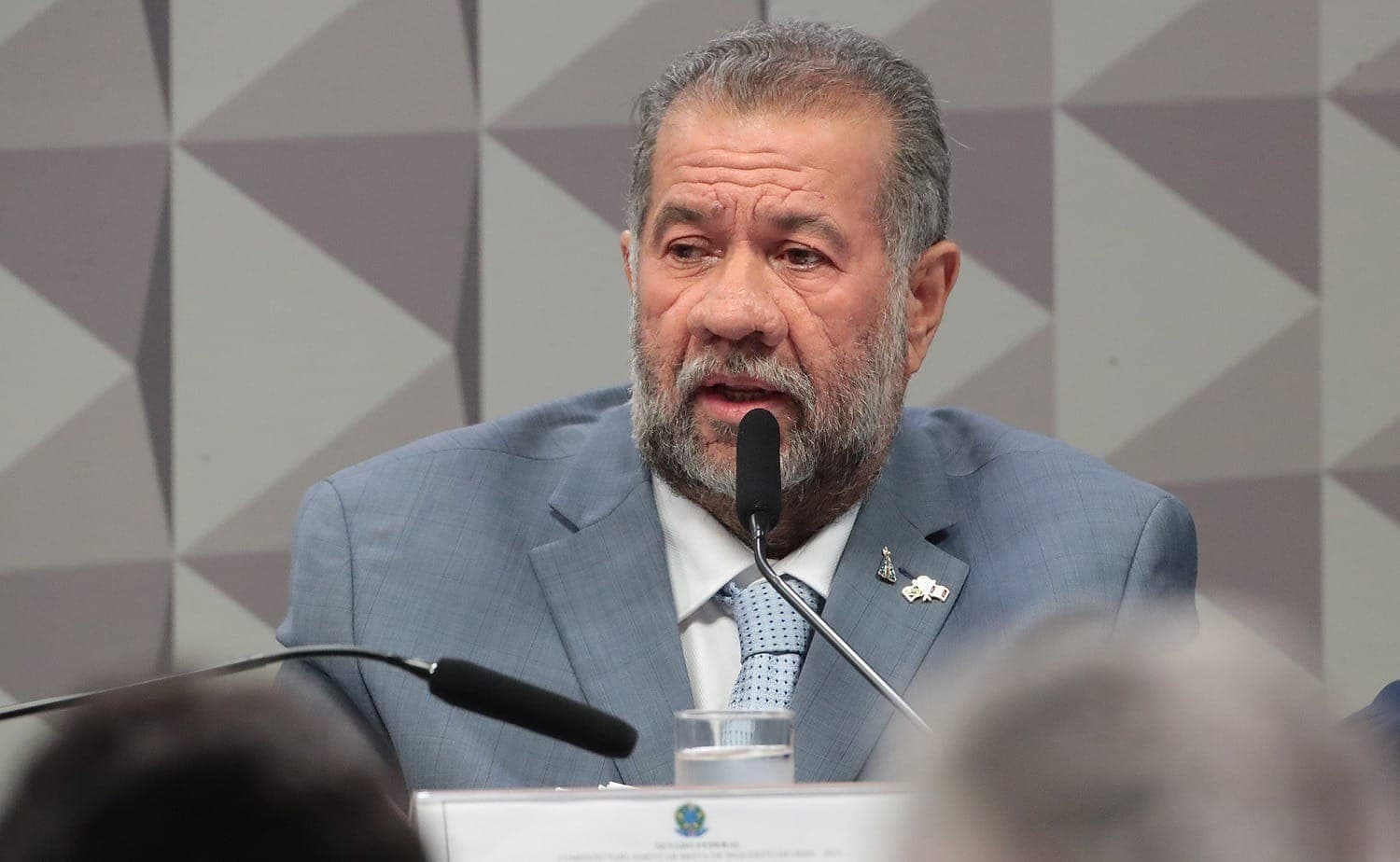 Carlos Lupi, ex-ministro da Previdência, depôs na CPMI do INSS