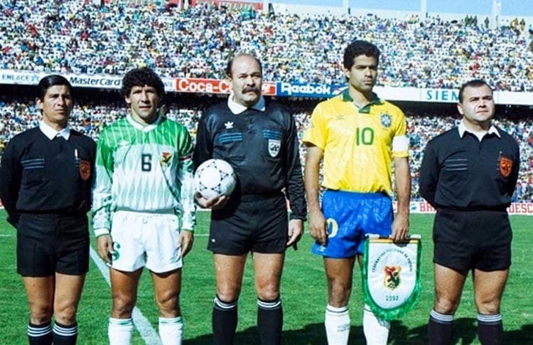 Primeira derrota do Brasil em eliminatórias aconteceu em 93, contra a Bolívia