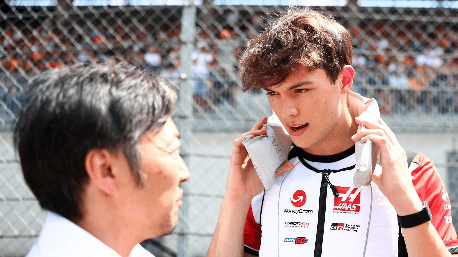 Komatsu define expectativas para Ollie Bearman no restante da temporada