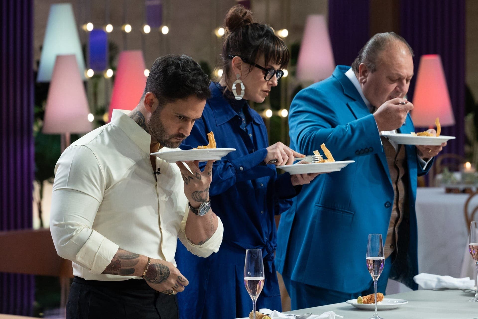 Diego, Helena e Jacquin provam receitas no MasterChef