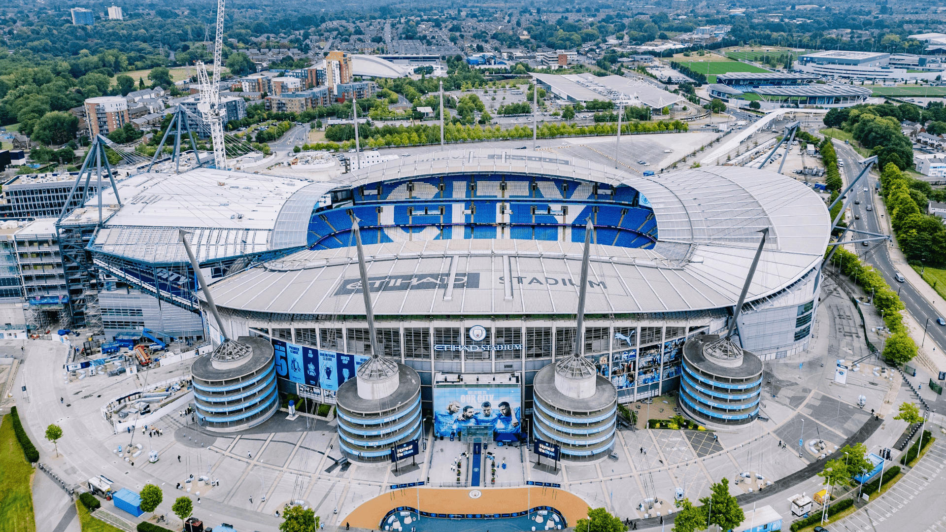 Domingo tem Derby de Manchester no Etihad Stadium, casa do City