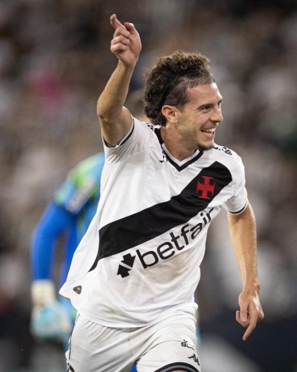 Nuno Moreira fez o primeiro gol do jogo