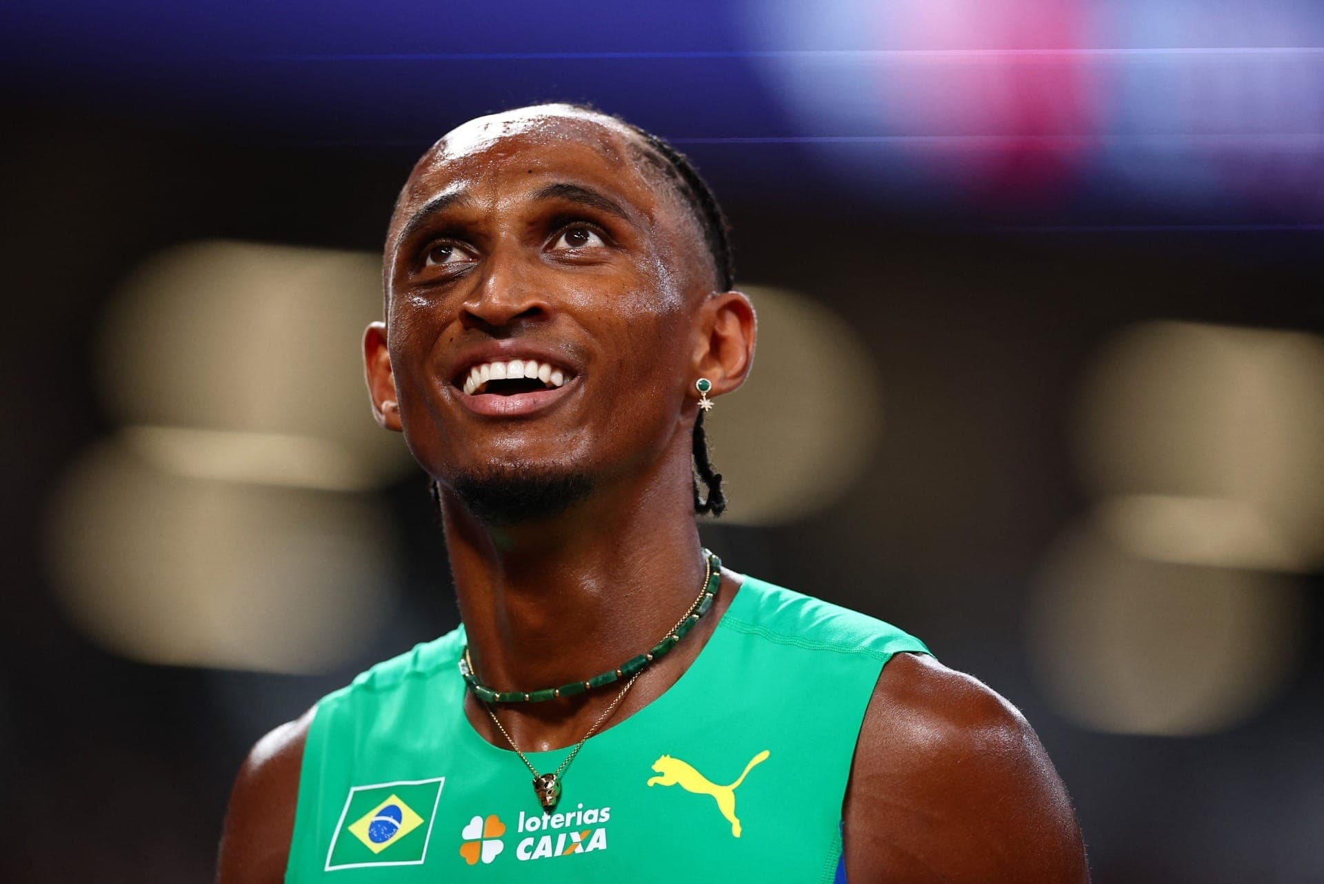 Alison dos Santos, o Piu, conquistou a prata nos 400 metros com barreiras no Mundial de atletismo, em Tóquio