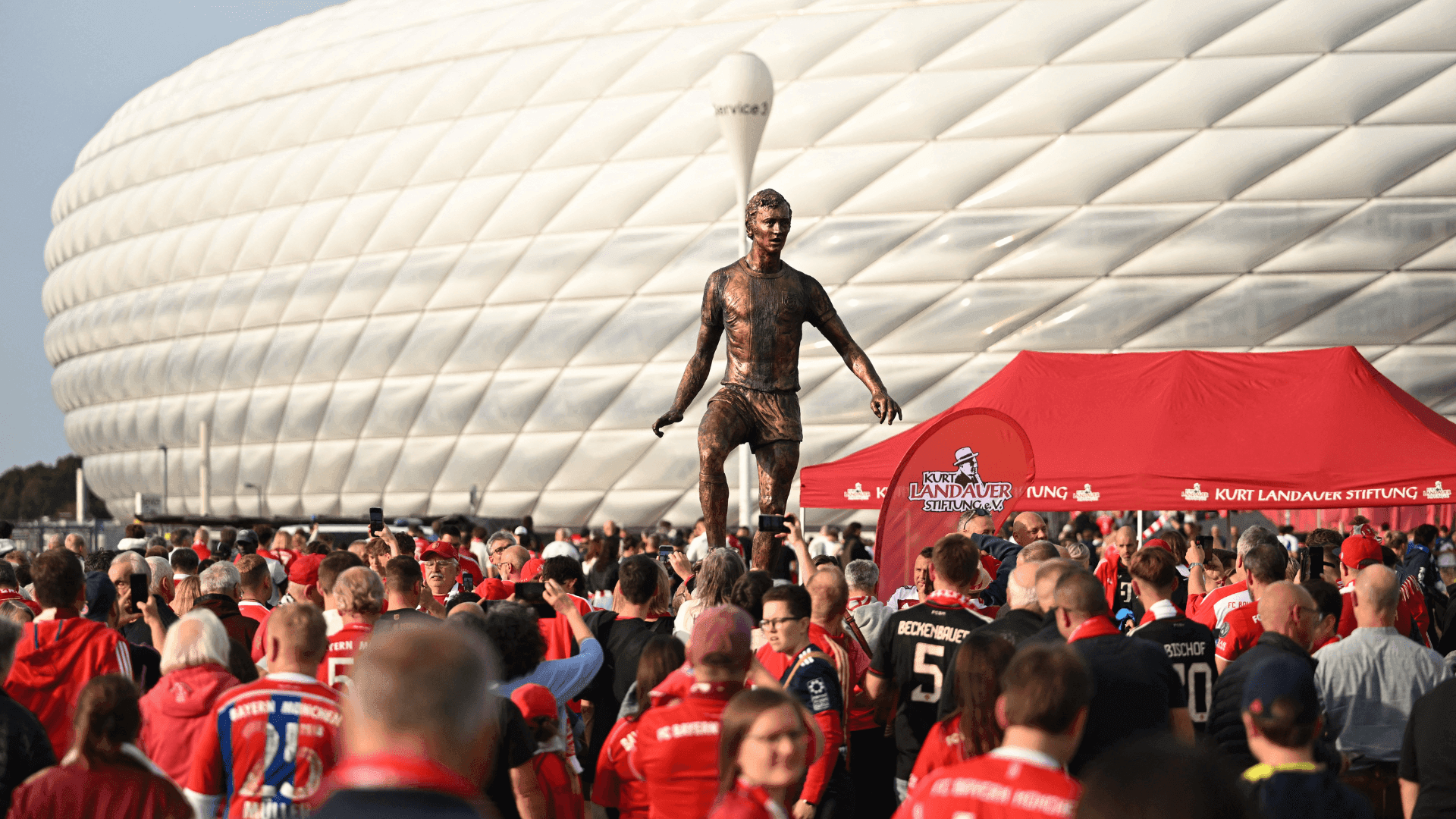 Bayern recebe o Chelsea na Allianz Arena para duelo da Champions nesta quarta (17)