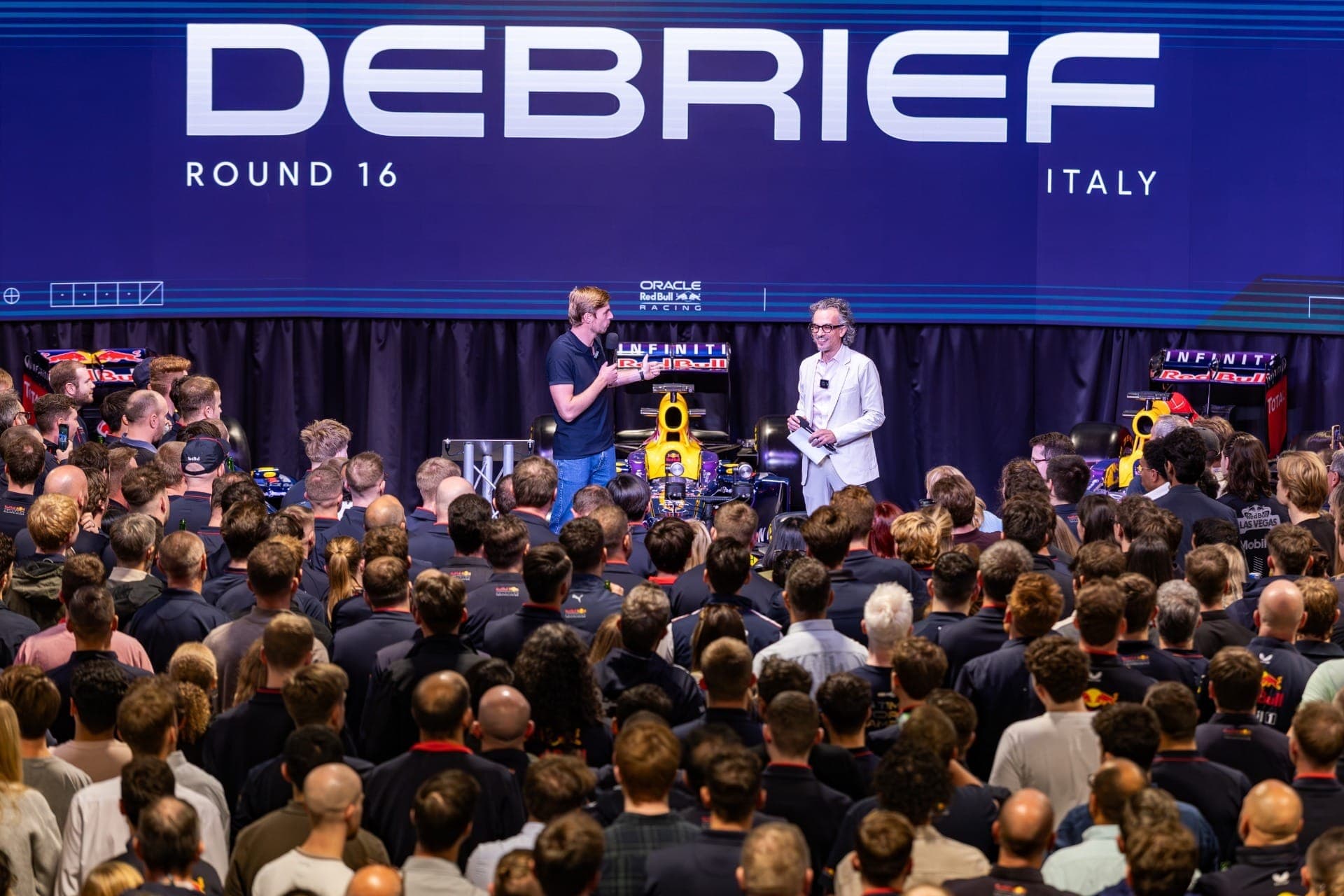 Red Bull e Ford destacam Verstappen como peça-chave no projeto de motor para 2026