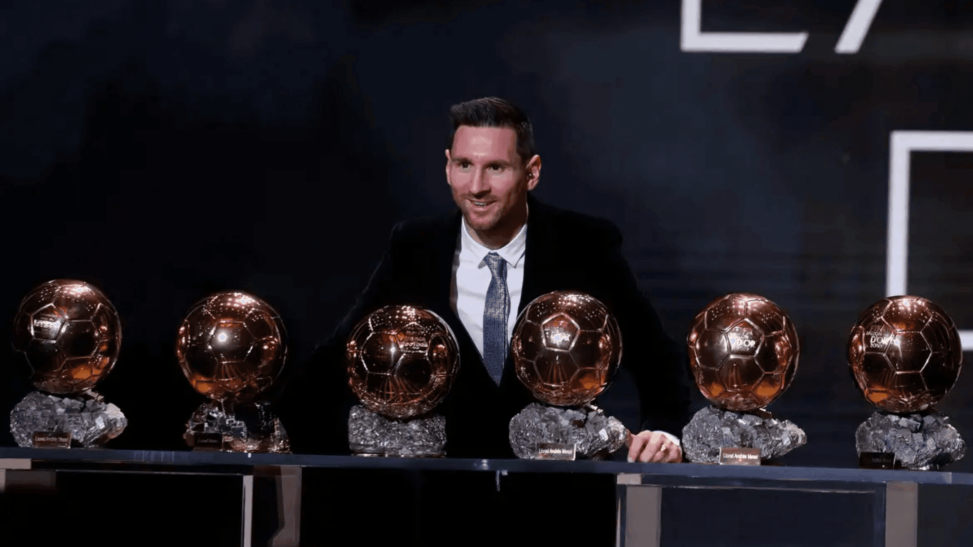 Lionel Messi é o maior vencedor da história da premiação, com oito conquistas da Bola de Ouro ao longo da carreira
