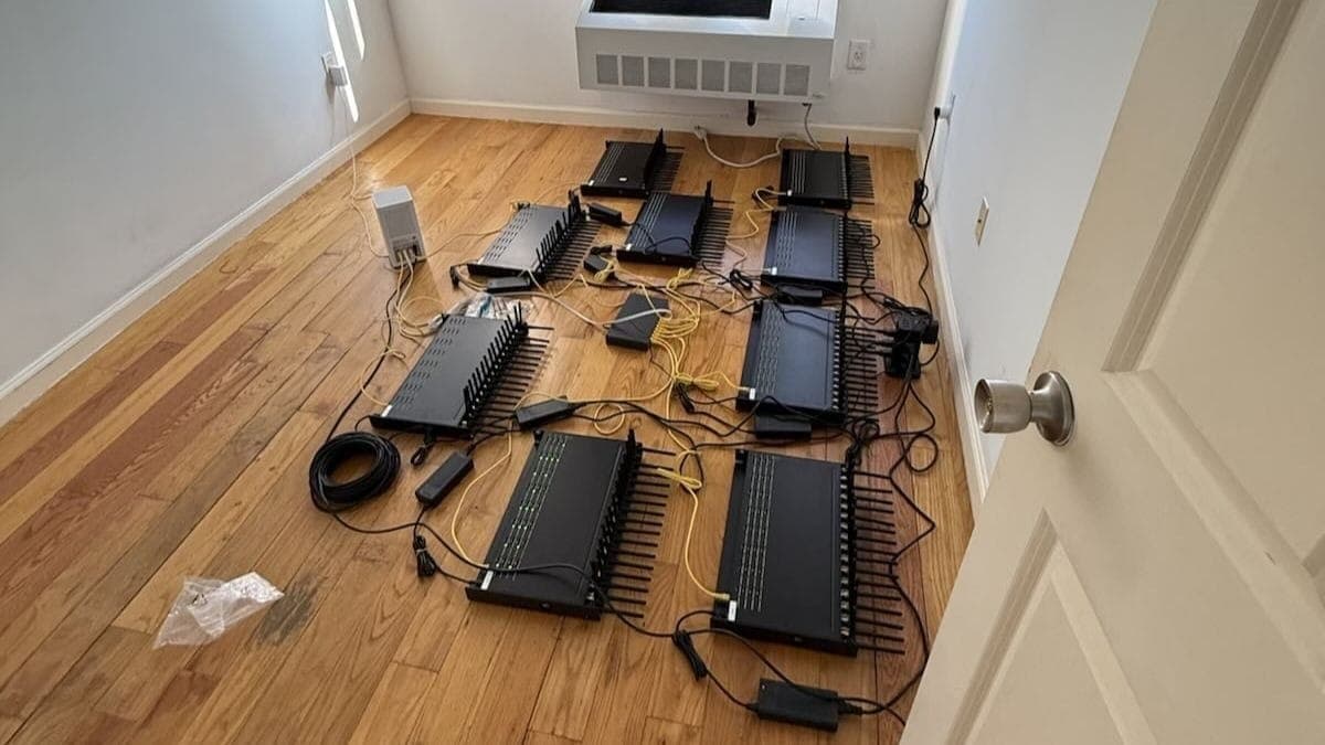 Rede ilegal capaz de derrubar sinal de celulares é encontrada em Nova York