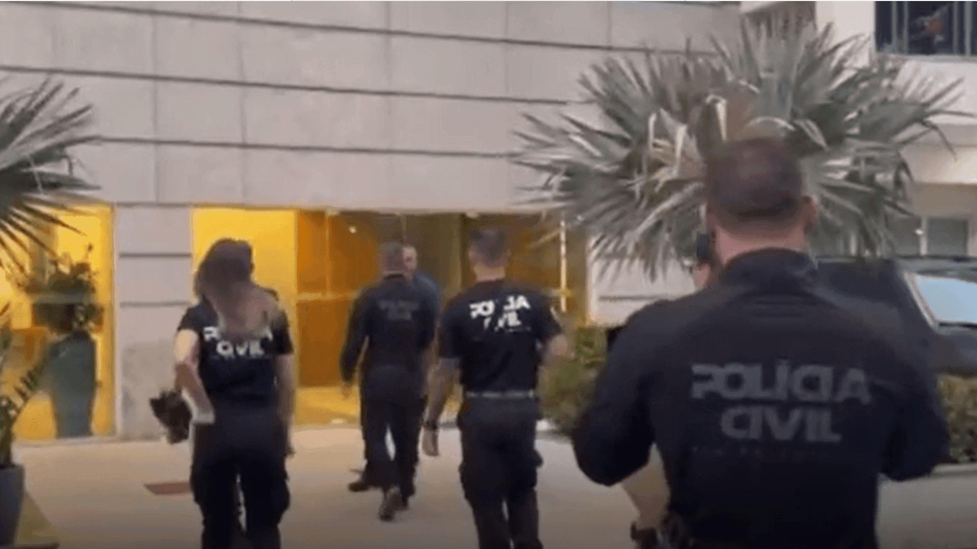 Os agentes cumpriram 3 mandados de busca e apreensão durante a operação Blasfemica