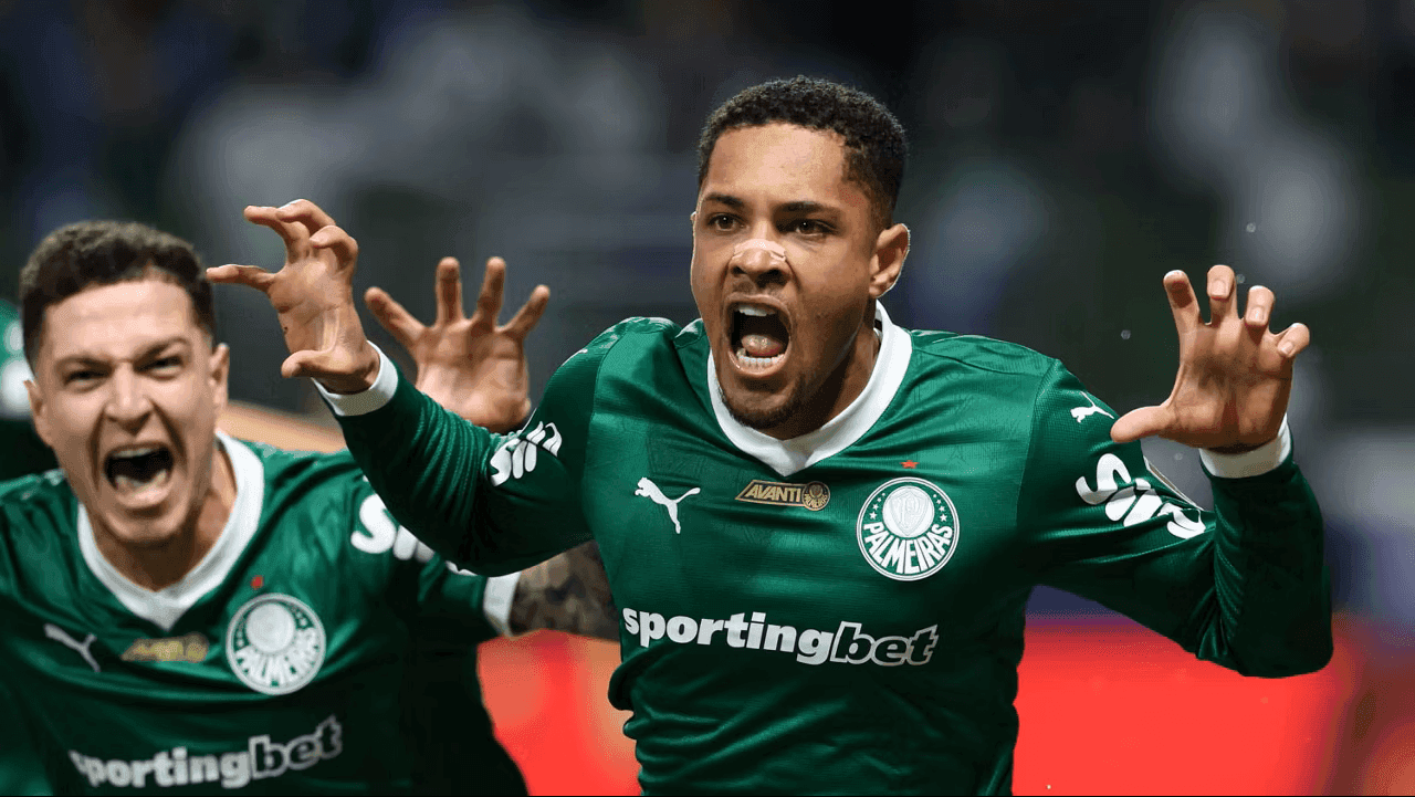 Vitor Roque fez o gol do empate do Palmeiras