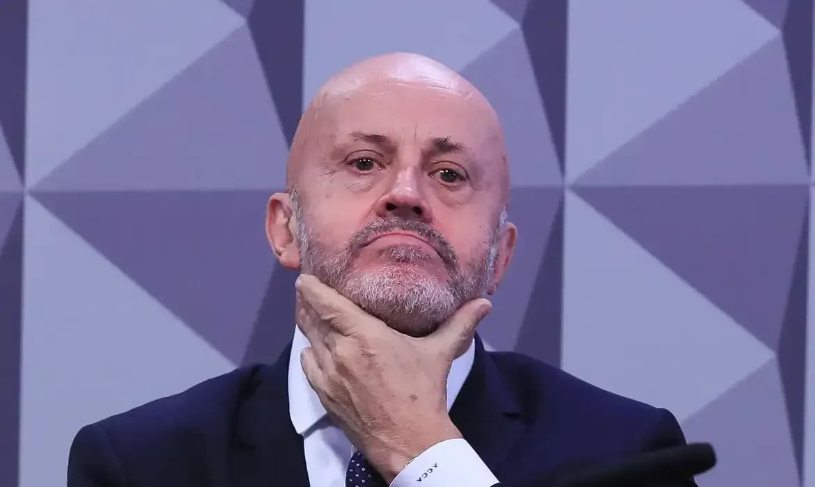 STF forma maioria para manter “Careca do INSS” preso