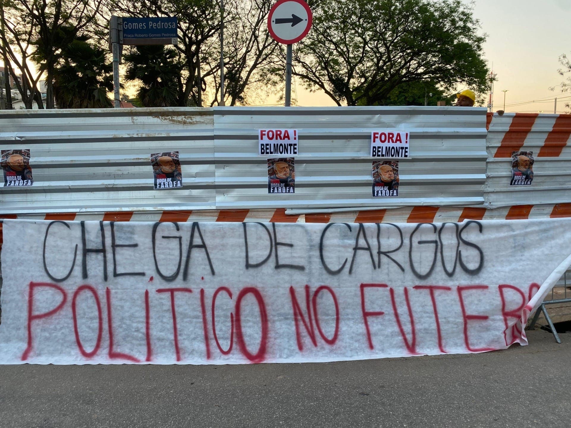 Belmonte é chamado de "boca de farofa" pela forma que fala