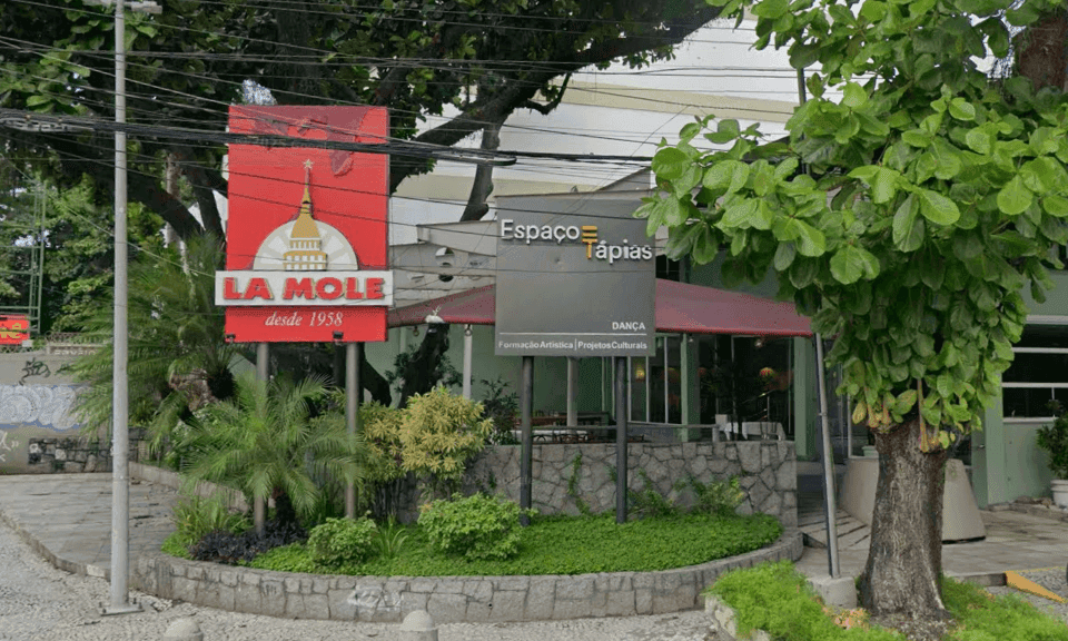 A rede convidou clientes a compartilharem lembranças vividas no local.