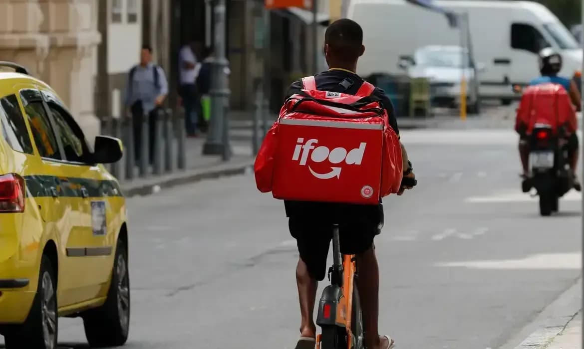 Medida busca organizar entregas e reforçar a segurança de moradores e trabalhadores