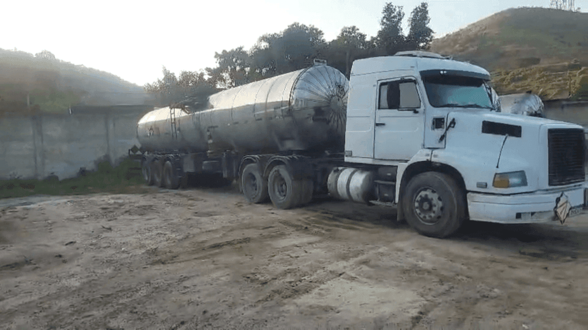 Operação mira esquema milionário de furto de petróleo no RJ