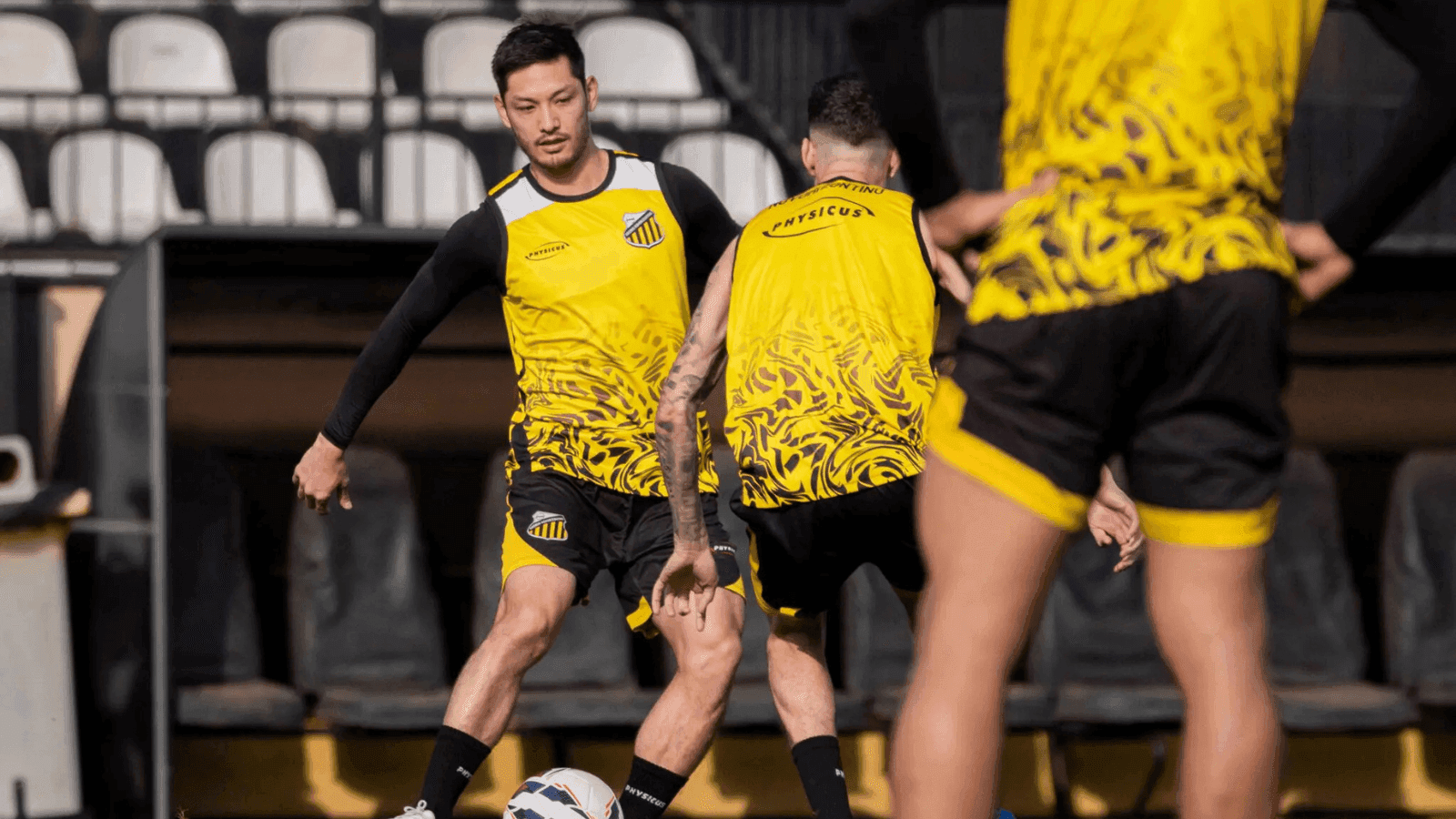 A partida é válida pela 30ª rodada do Brasileiro da Série B