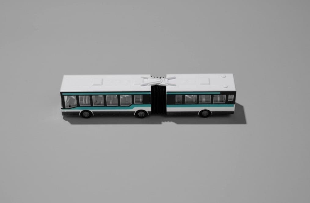 Como as miniaturas de ônibus contam histórias sobre transporte e cultura