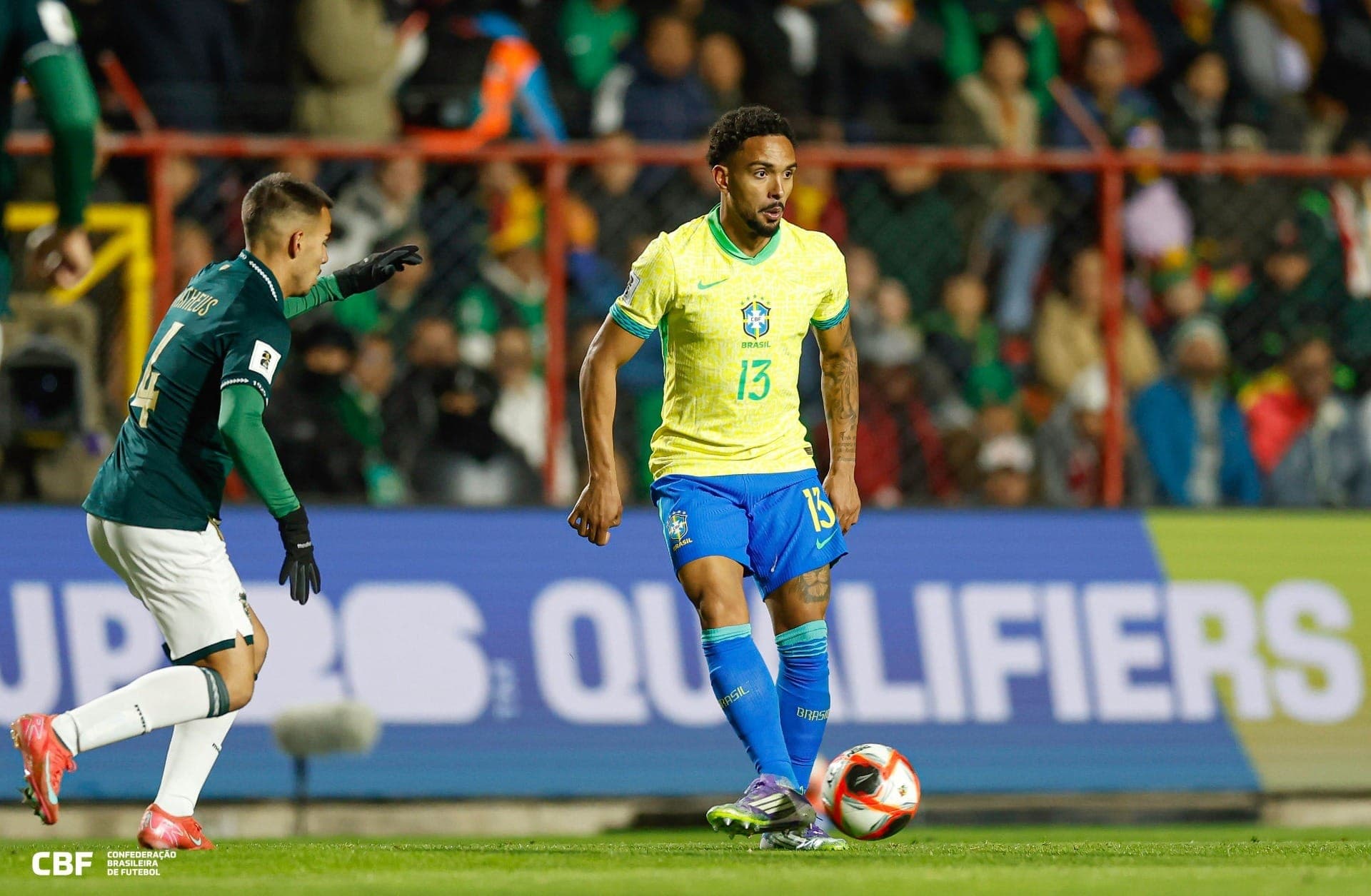 Vitinho, do Botafogo, convocado para a Seleção Brasileira