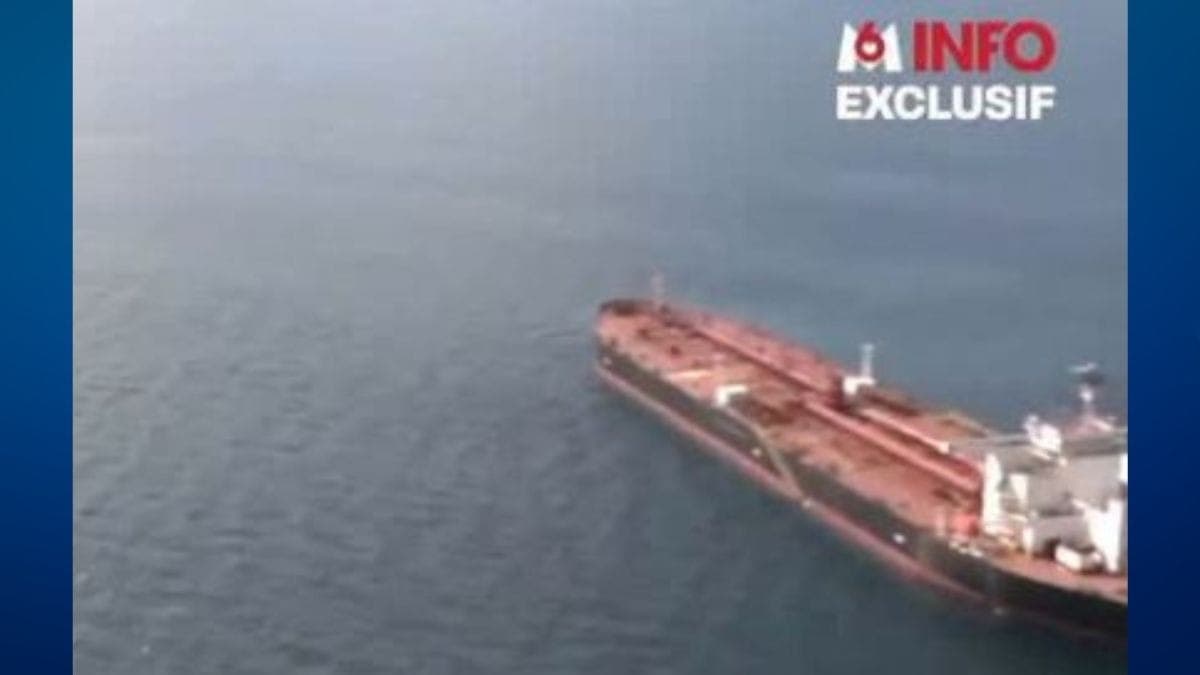 França libera navio russo suspeito de ser porta-drones