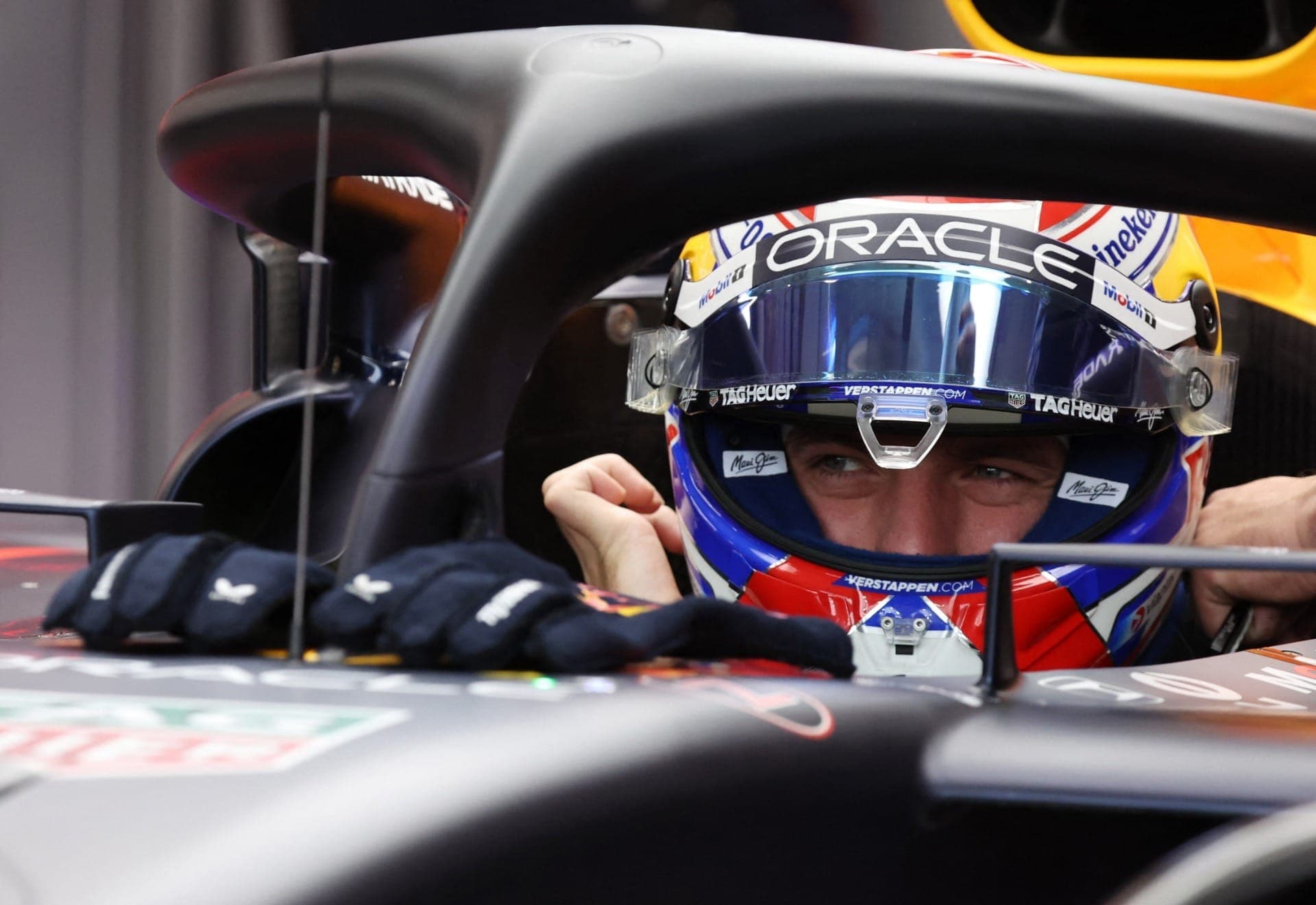 Verstappen lamenta tráfego durante classificação em Singapura: "Me custou a pole"