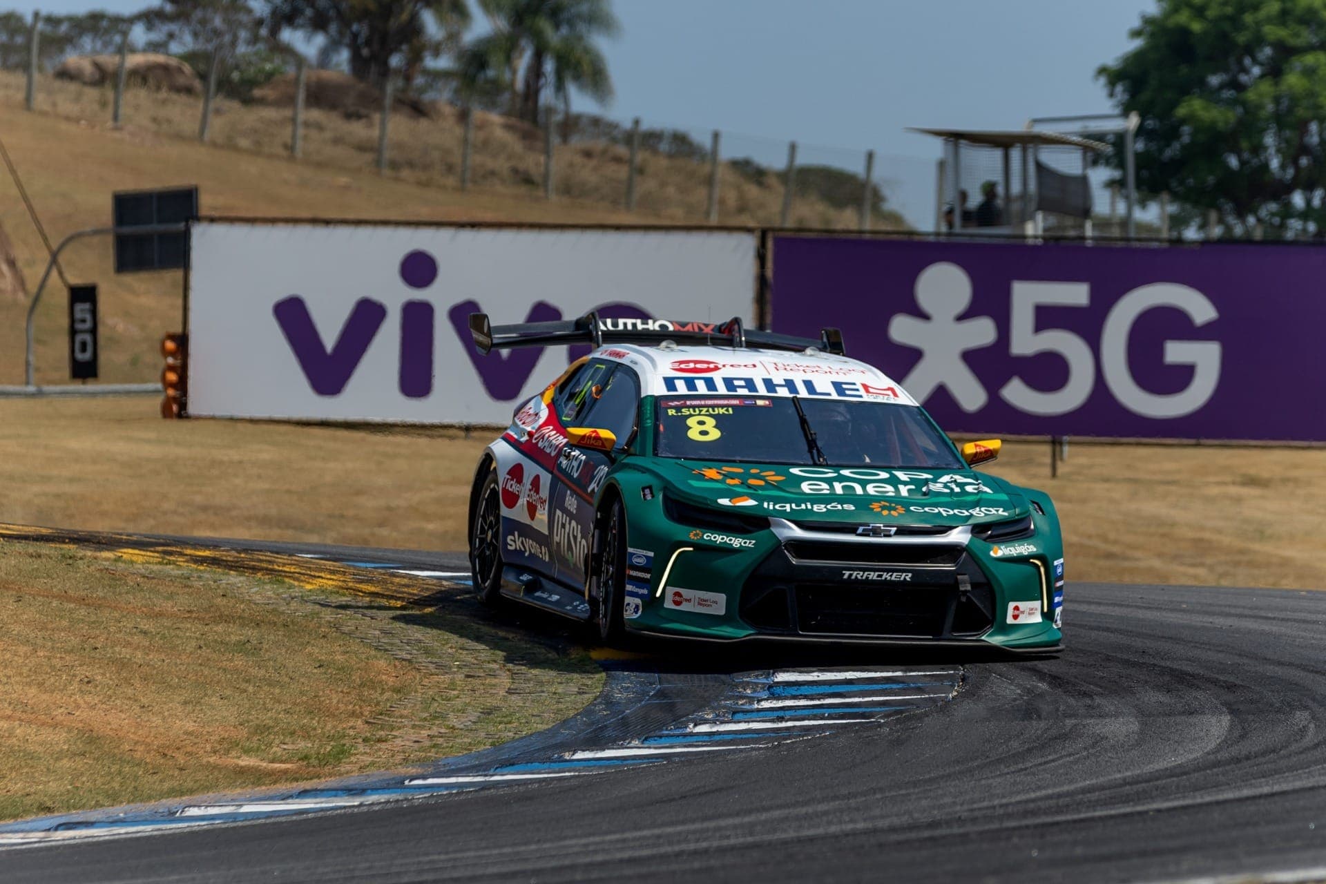 De ponta a ponta: Suzuki voltou a escalar o topo do pódio na Stock Car